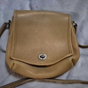 Vintage Y2K  T Leather Crossbody Bag